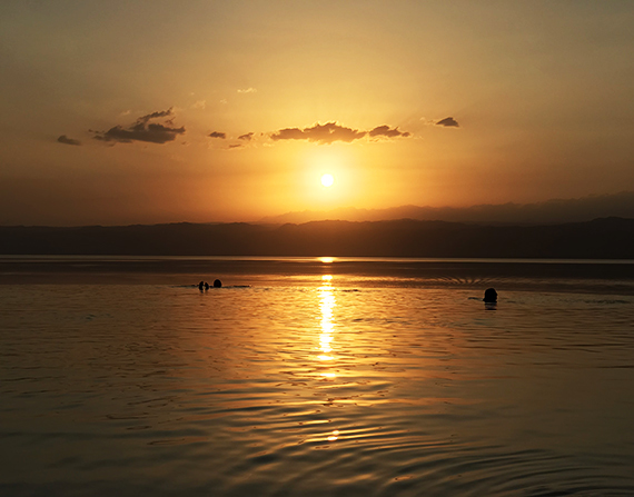 The Dead Sea: the beautiful lake of medicinal properties 